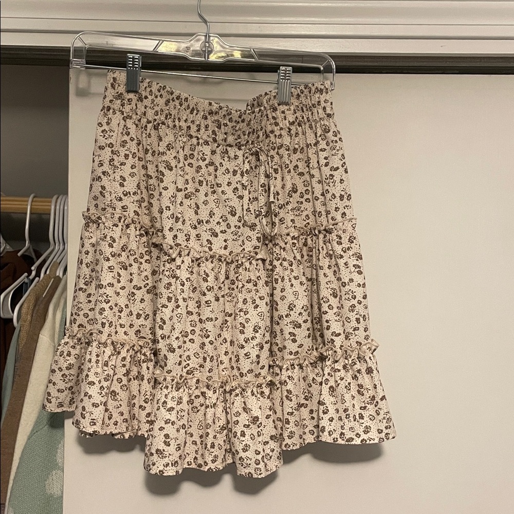 SHEIN Floral Print Mini Skirt - Cream and Brown